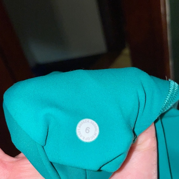 All The Right Places Crop - Picture 3 of 3